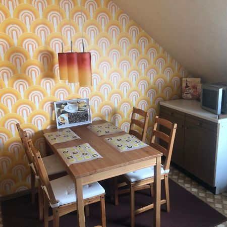 Eisen  Ironico Homestay 4 Schlafzimmer Ferienwohnung 100 M2 Nahe Bostalsee מראה חיצוני תמונה